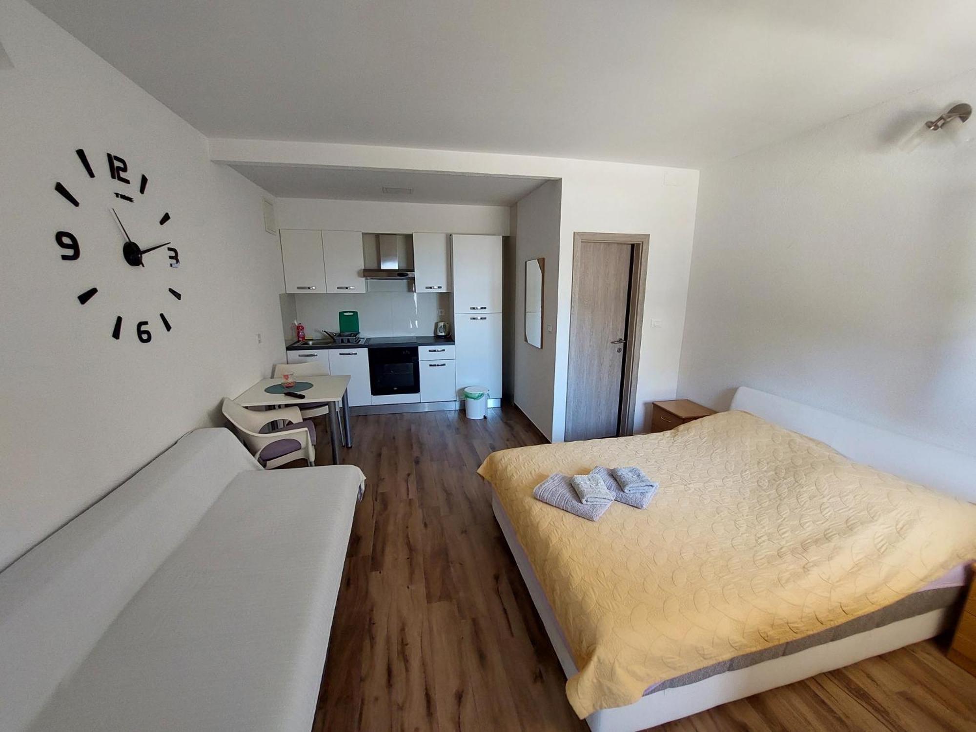 Apartments Matic Baška Voda Quarto foto