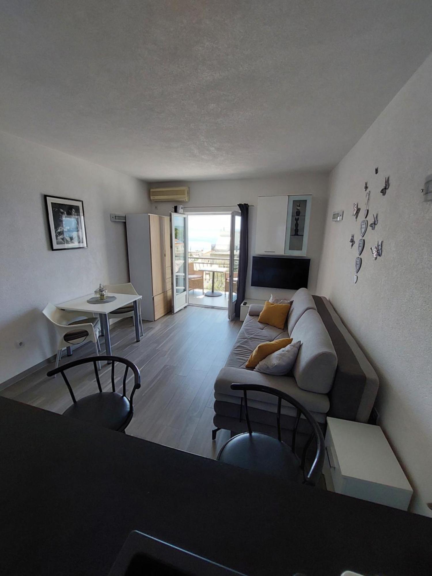 Apartments Matic Baška Voda Quarto foto