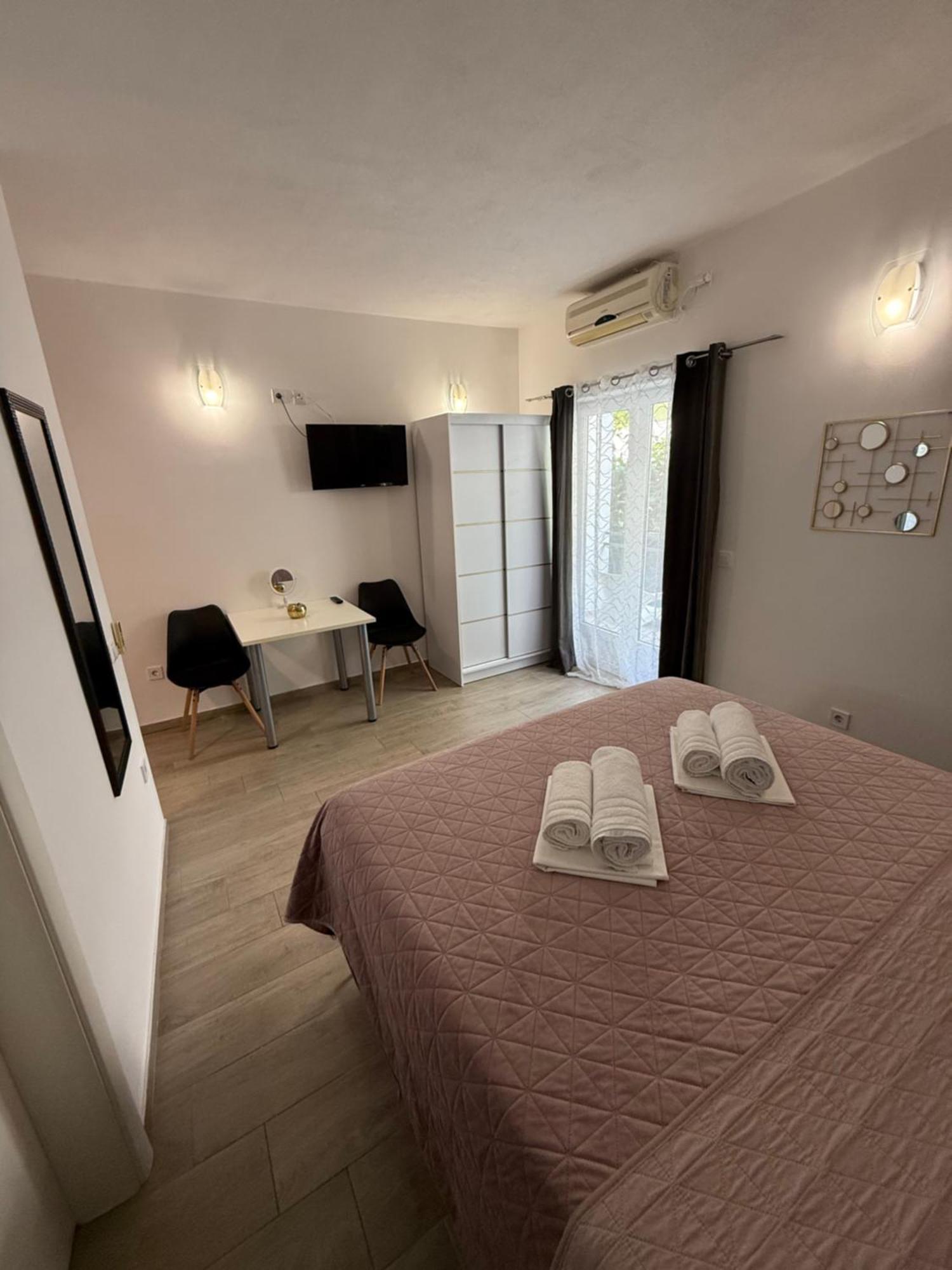 Apartments Matic Baška Voda Quarto foto